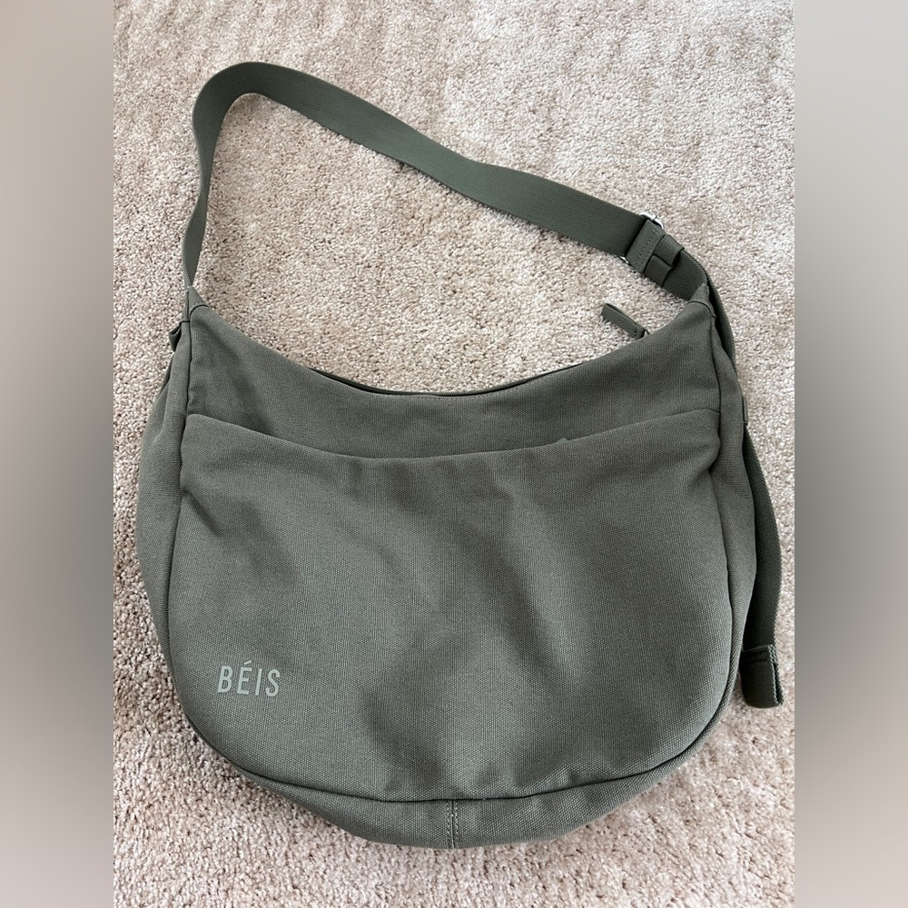 BEIS Carryall Crossbody in Olive